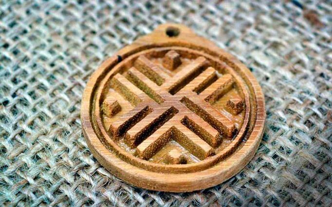 dřevěné amulety pro zdraví