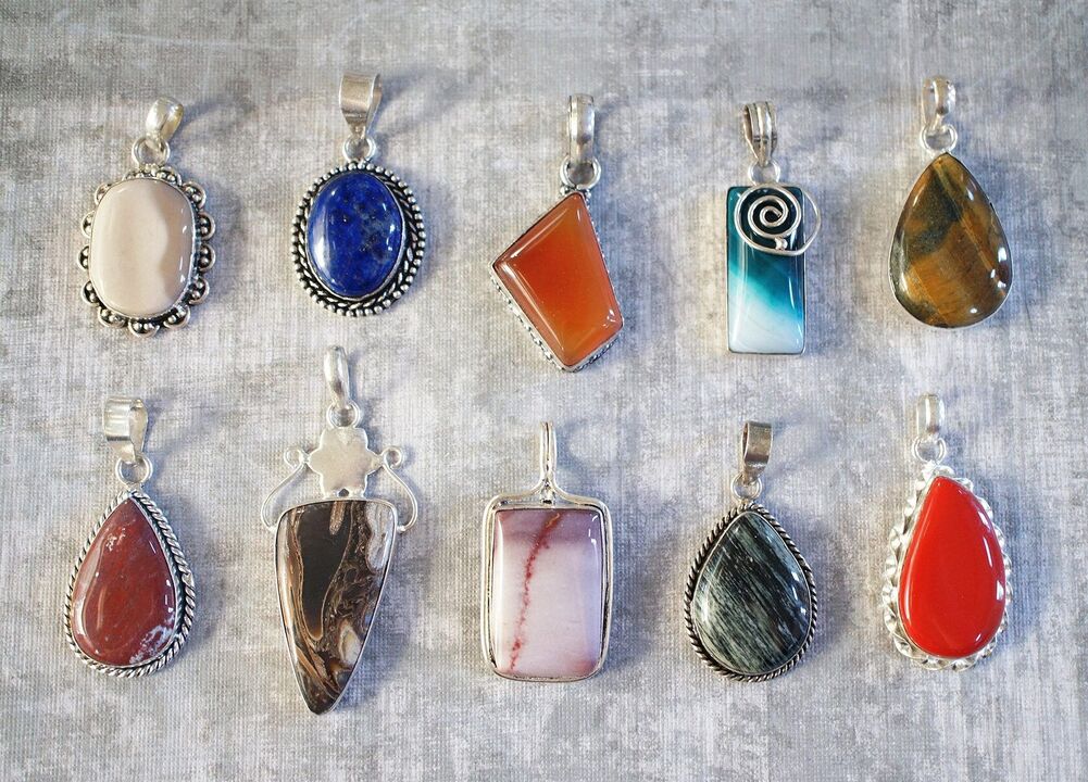 přírodní kameny-amulety pro zdraví